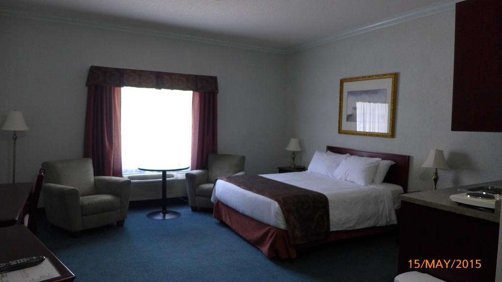 The Bridgeport Inn Fort Mcmurray Δωμάτιο φωτογραφία