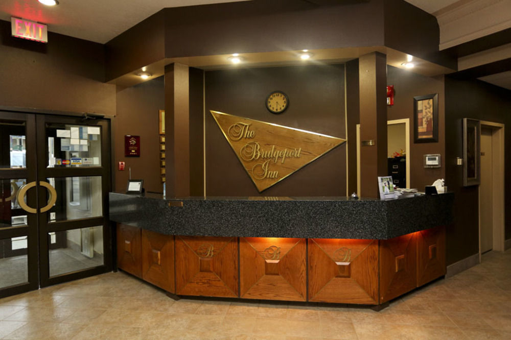The Bridgeport Inn Fort Mcmurray Εξωτερικό φωτογραφία